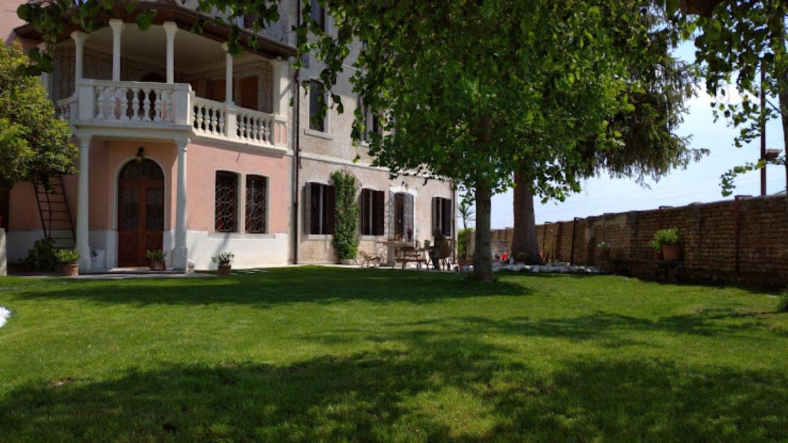 B&B Ernestine Family Home Caneva ภายนอก รูปภาพ